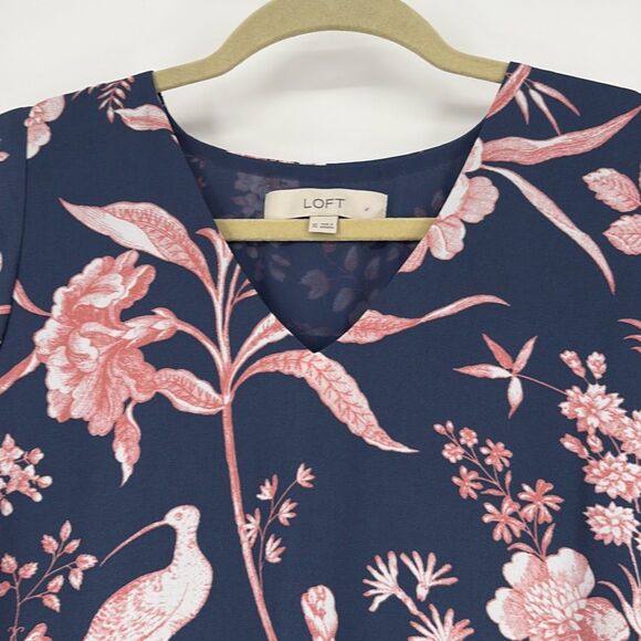 Ann Taylor Loft Cap Sleeve Floral Bird Blouse Flutter Sleeve Blue Pink XS - Picture 2 of 12